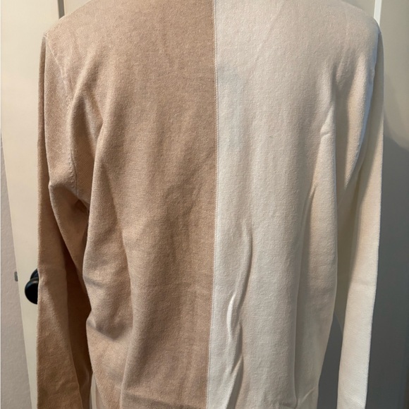 Masters - Magnolia Lane  Two-Tone Cream and Tan Sweater in size large - Picture 3 of 7
